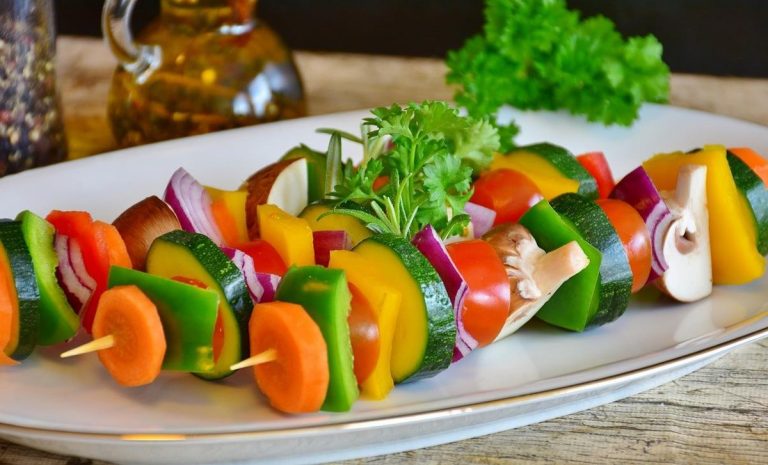 Dieta roślinna a zdrowie: Jak zapewnić pełnowartościowe odżywianie